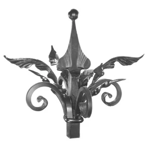 Ornement de colonne forgé à la main