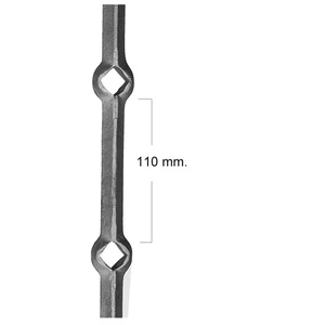 Carré acier à trous de diamant, différentes dimensions de trous