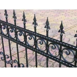 accessoire de ferronnerie, acier martelé