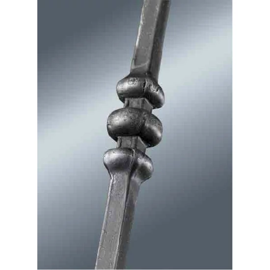Barreau design moderne en fer forgé, fer de lances sur les deux côtés, profil carré, différentes sections et hauteurs