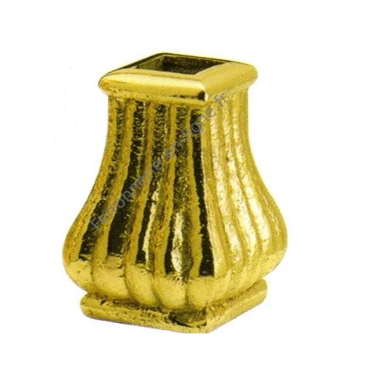 accessoire de ferronnerie, décoration en laiton