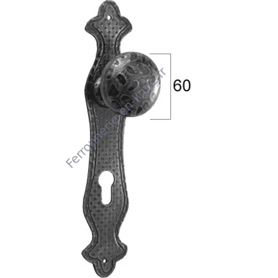 Poignée de porte rustique en style fer forgé, galvanisée et ancienne laquée