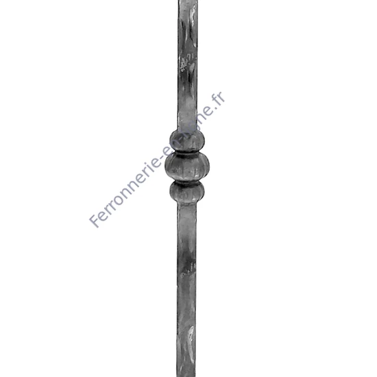 Barreau en fer forgé, profil carré martelé, différentes dimensions et pointes de lance