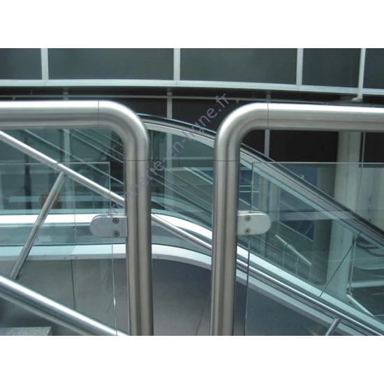 Garde-corps en verre inox en tube rond